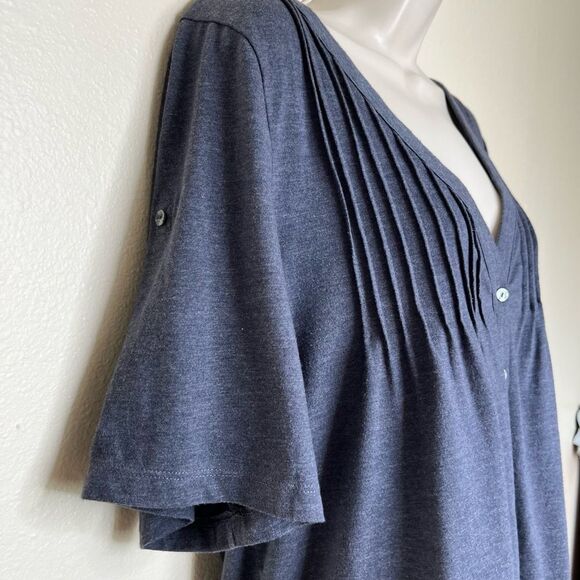 Old Navy Pintuck Button Front Short Roll Tab Gray V Neck Tunic T Women Large - Picture 2 of 13